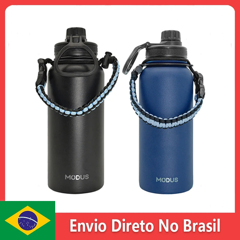 Botella de agua de acero inoxidable con aislamiento al vacío.